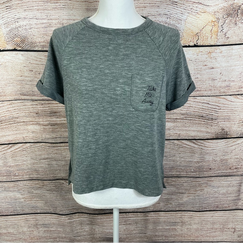 💥4/$20💥 Pink Victoria’s Secret T-Shirt